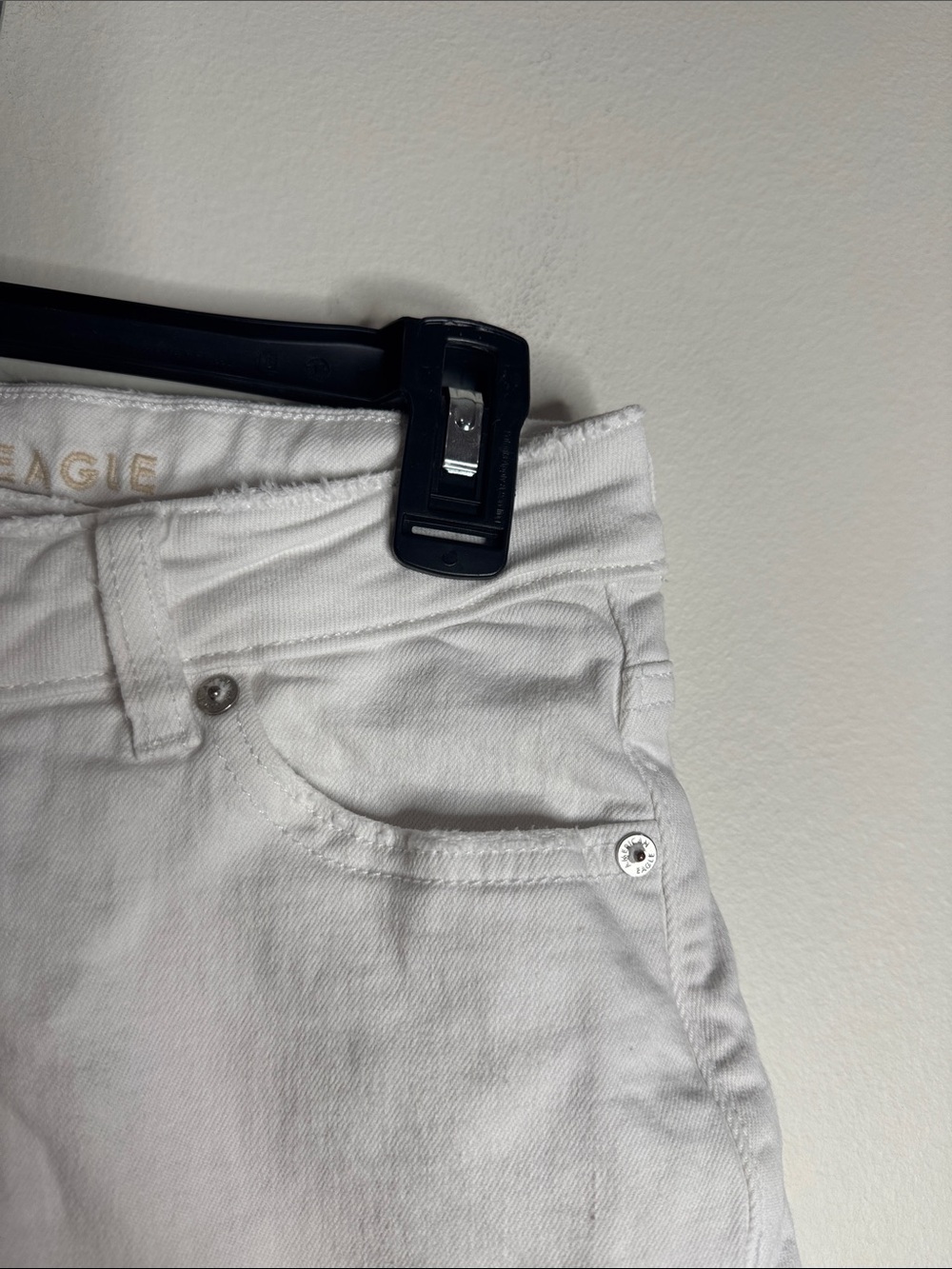 American Eagle Crossover Mom Short Stretch Cuffed White Distressed Denim Shorts - Picture 6 of 12